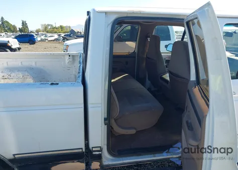 1997 Ford F-250 Xl z USA, uszkodzony, nr VIN 1FTHW26FXVED14693